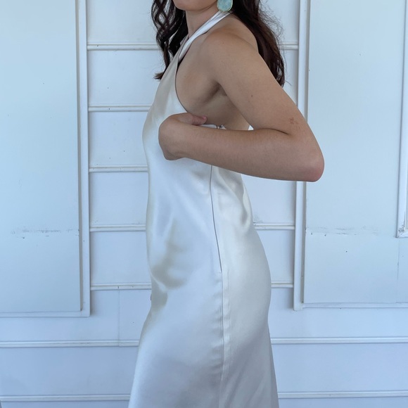 Pearl white bridal halter dress - Picture 4 of 4